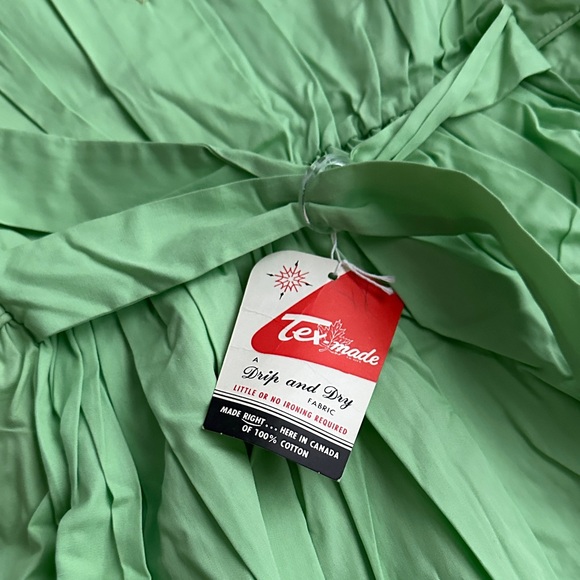 Vintage DEADSTOCK “encore” Light Green Peter Pan Collar Dress with White Trim - Picture 7 of 10